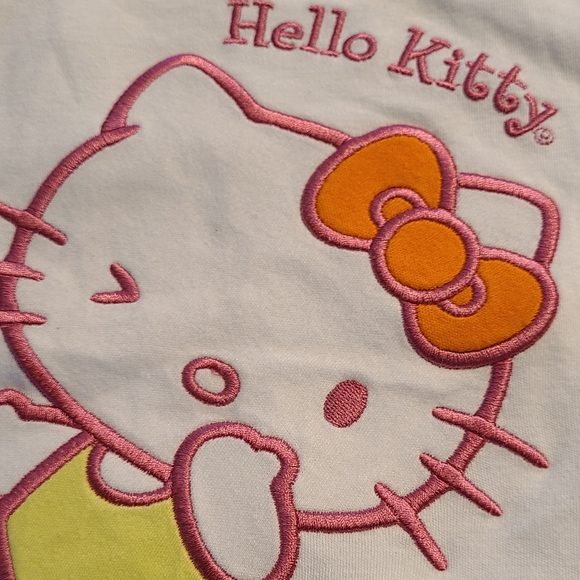 NWT Hello Kitty white embroidered onesie/bodysuit - Picture 4 of 4